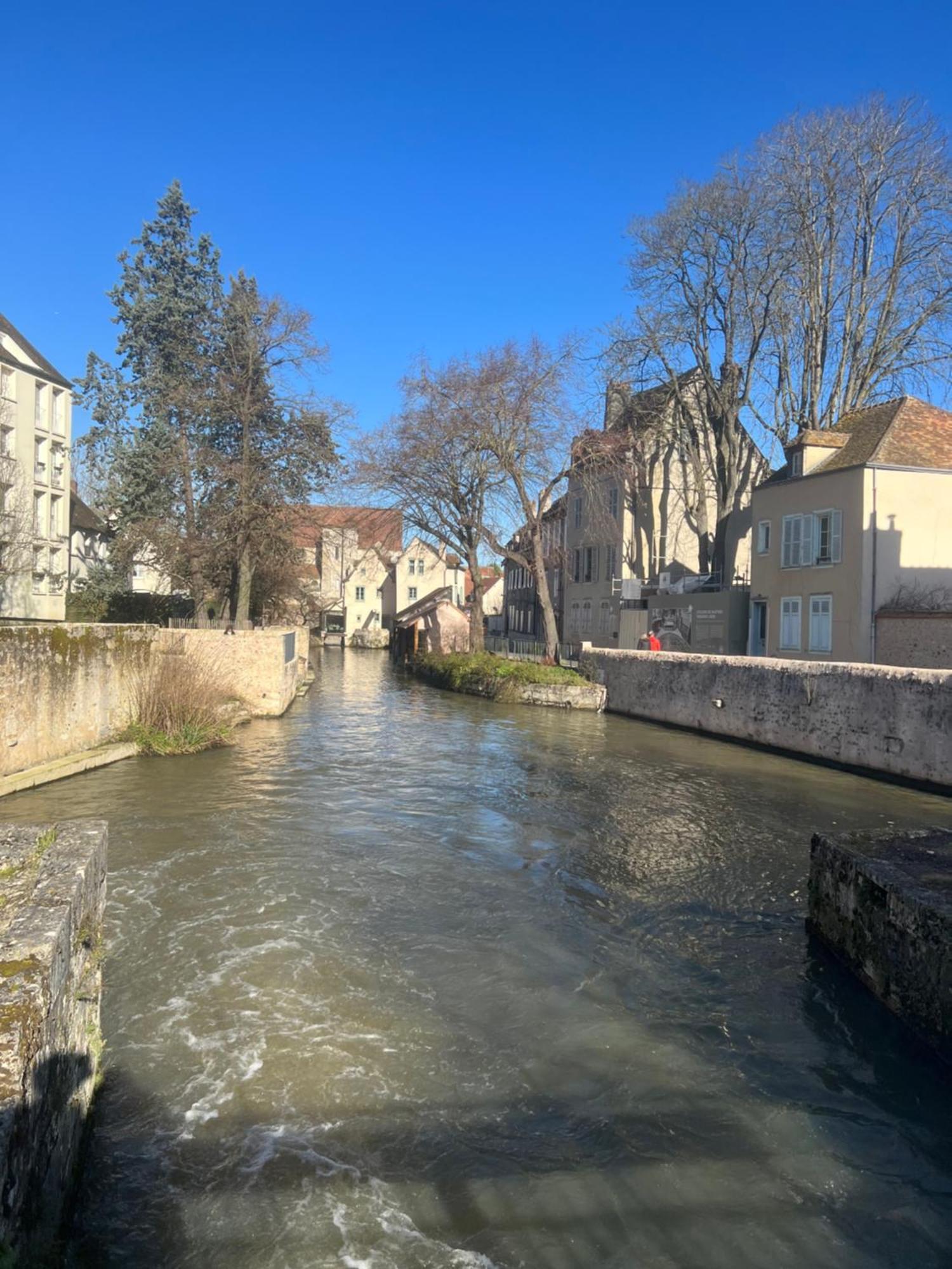 T3 De 55M2 Au Centre De Chartres Avec Parking Apartamento Exterior foto