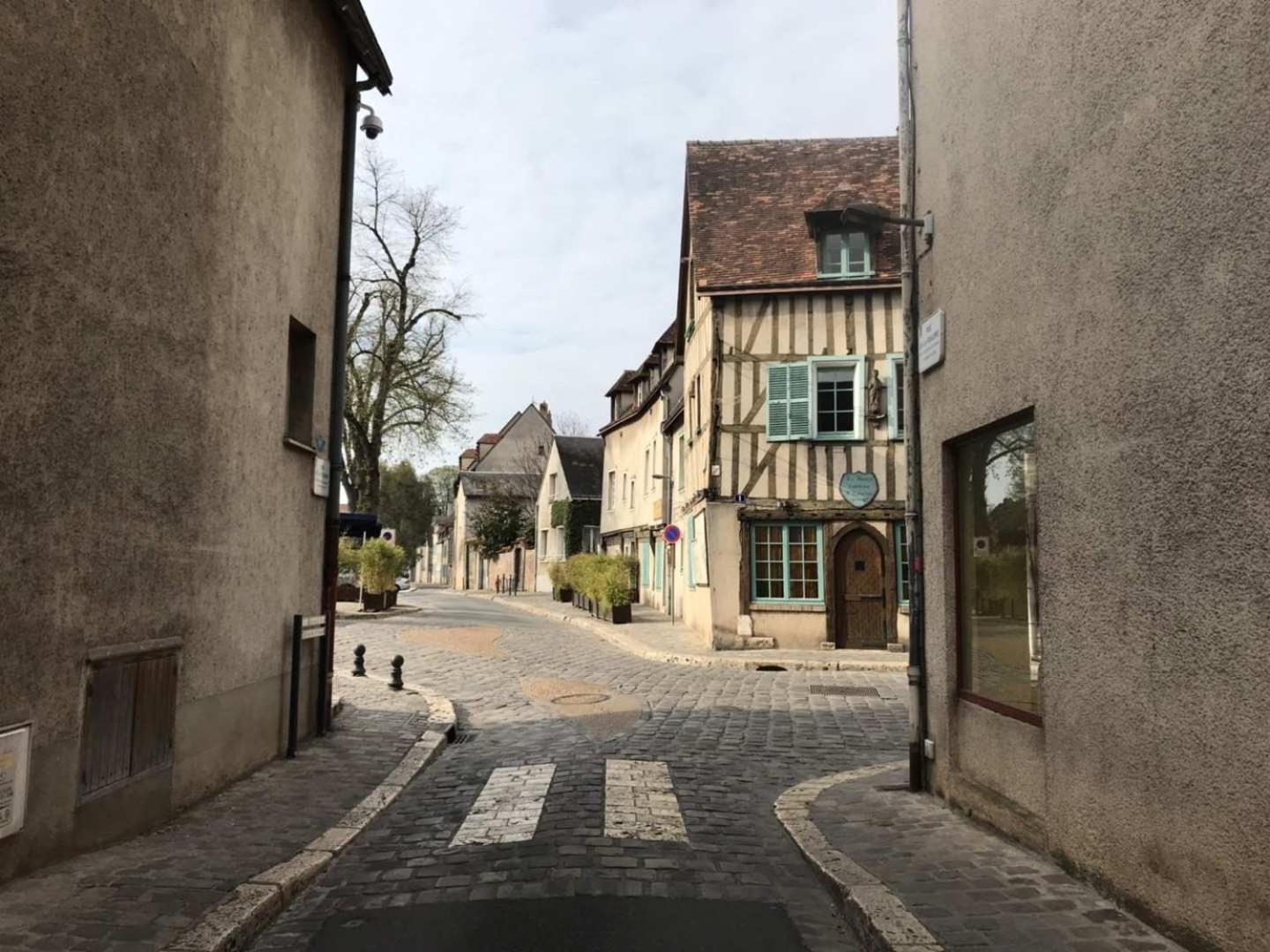 T3 De 55M2 Au Centre De Chartres Avec Parking Apartamento Exterior foto