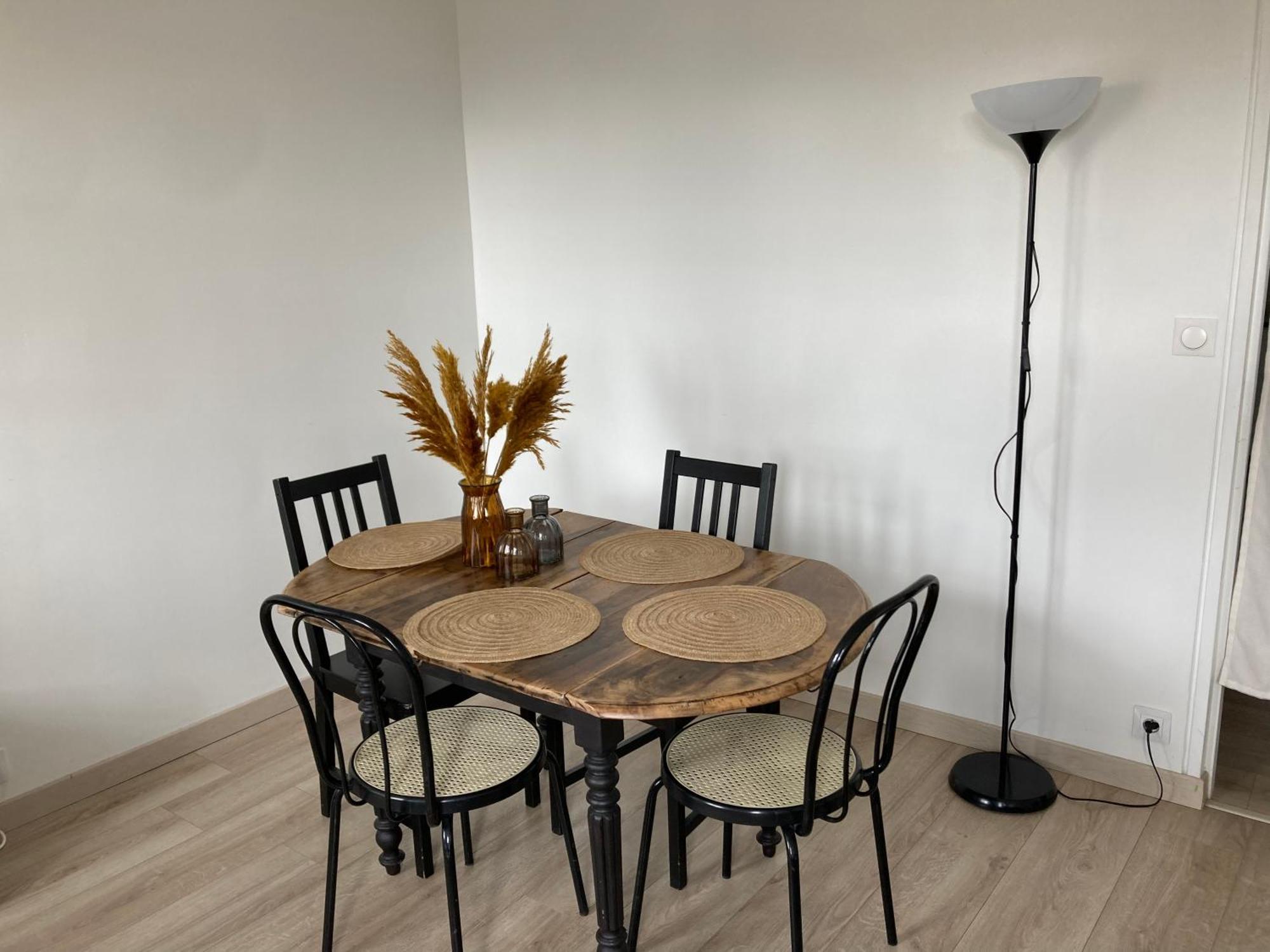 T3 De 55M2 Au Centre De Chartres Avec Parking Apartamento Exterior foto